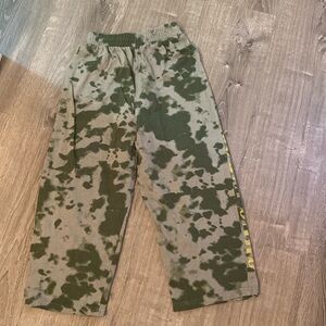 Army green sweat pants